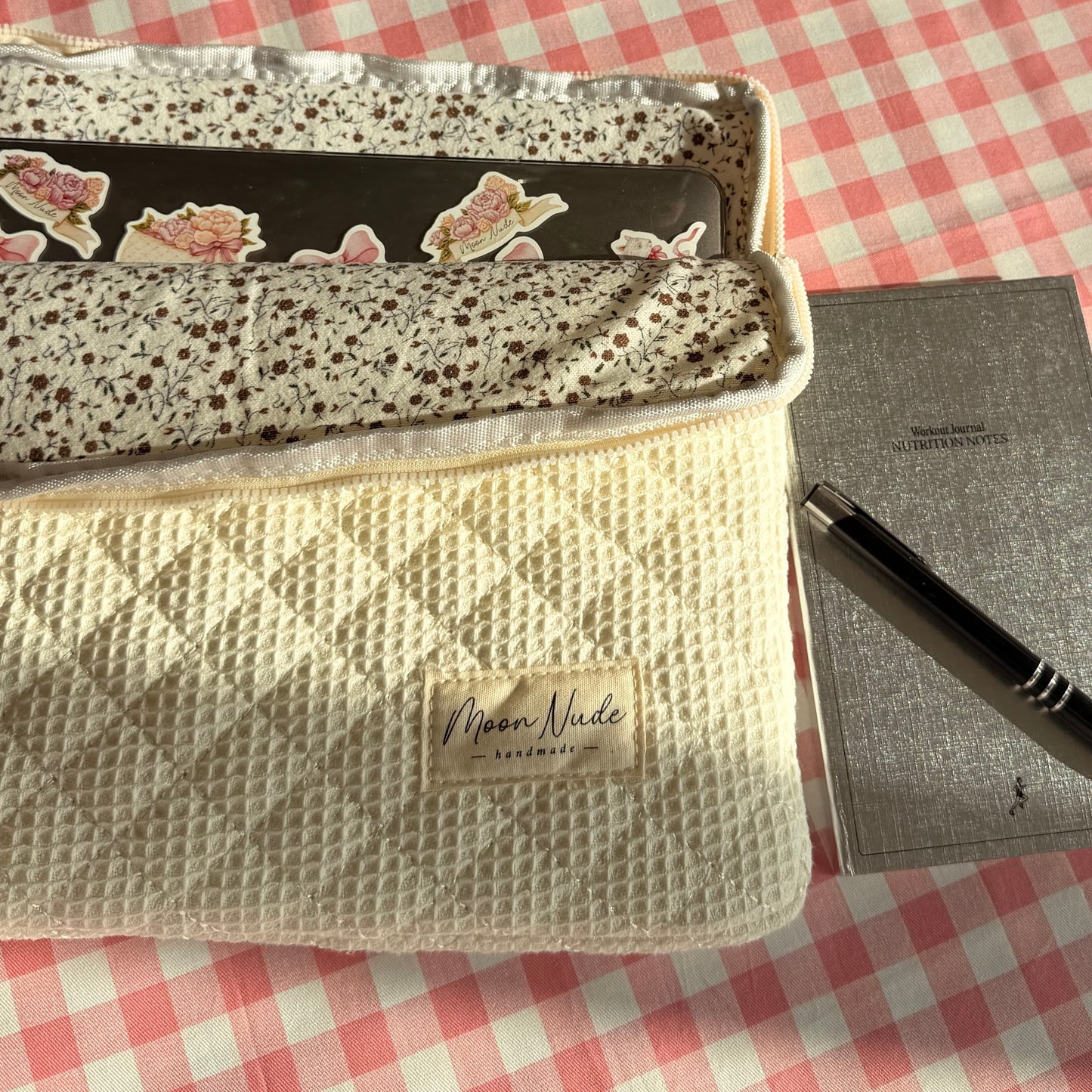 Cream Laptop Sleeve