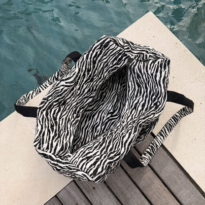 Noir Large Duffel Bag